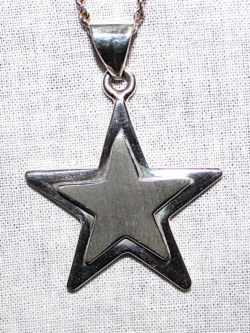 Sterling Silver Star Pendant Rope Chain Necklace 22 Inches 16 Grams